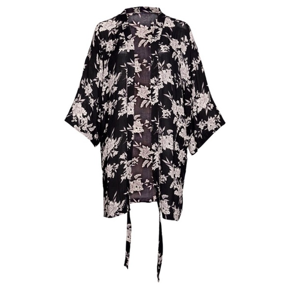 Spiritual Gangster Tops - Spiritual Gangster Maya Black Floral Kimono